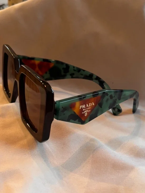 Prada Sunglasses, tortoiseshell and green - Picture 2 of 3